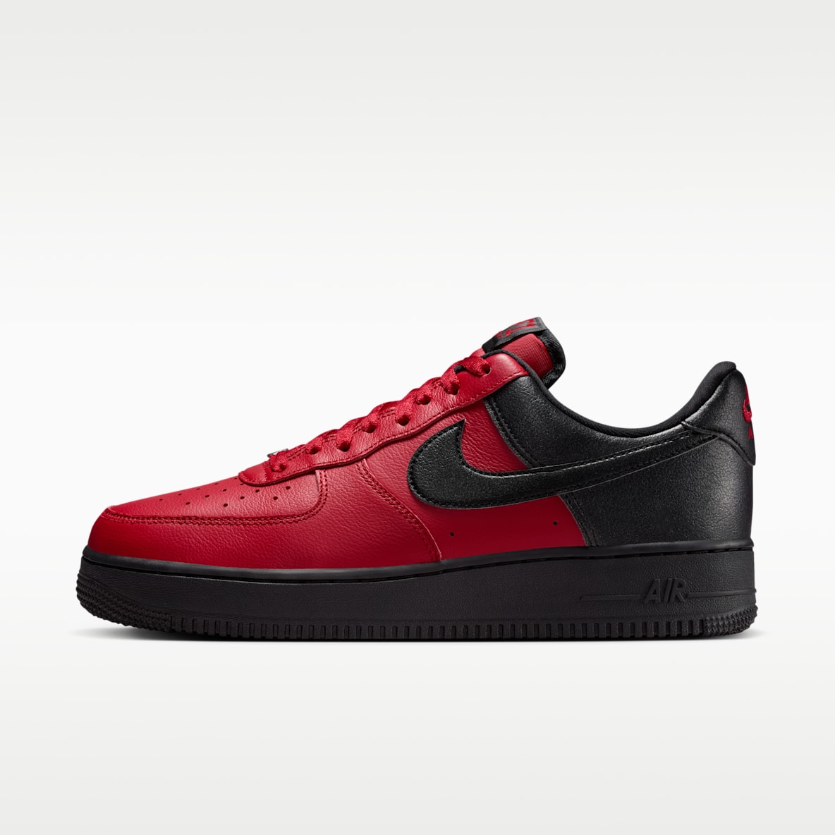 Red Air Force 1 Shoes. Nike.com